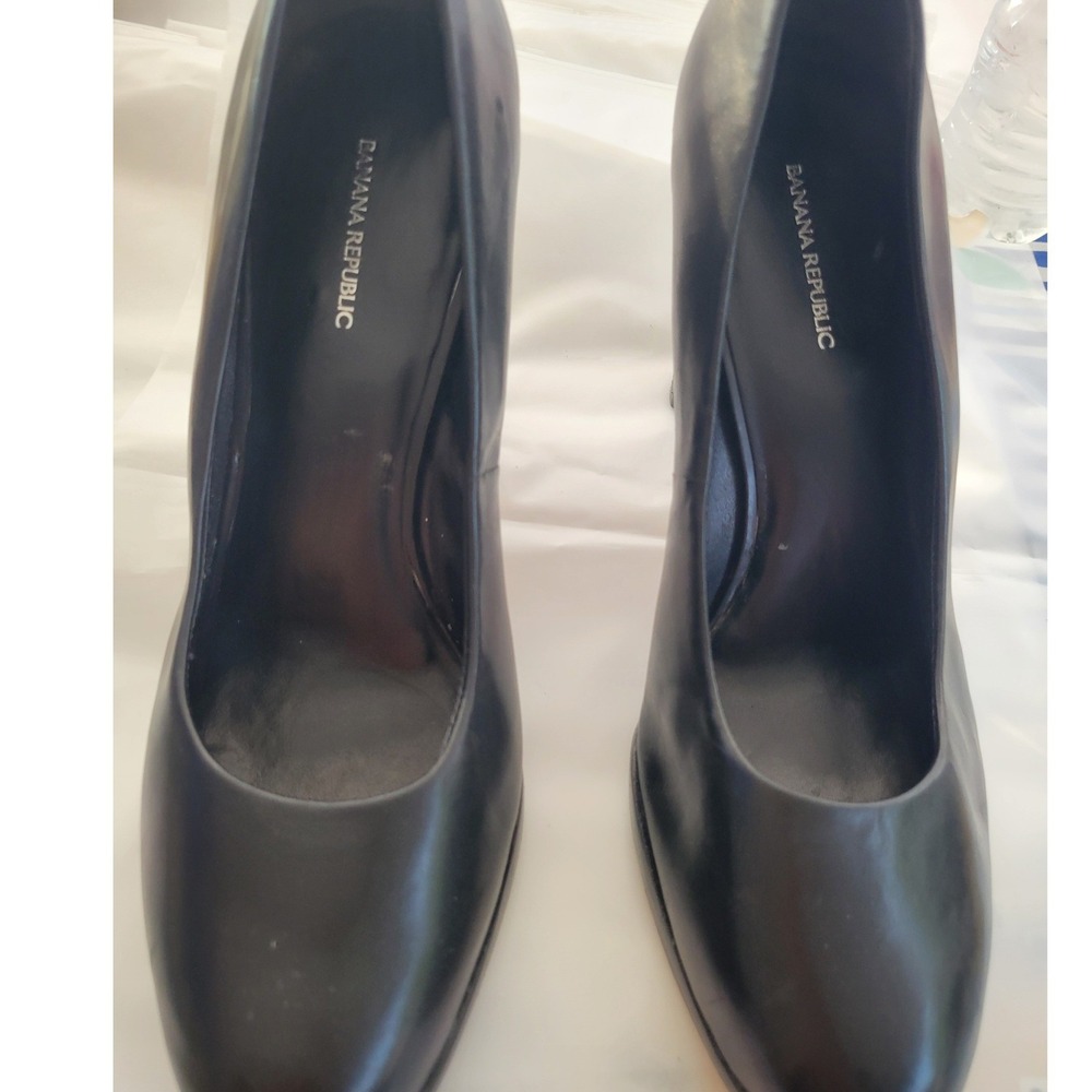 Banana Republic Womens Black Leather Round Toe Block Heel Pumps Size 10